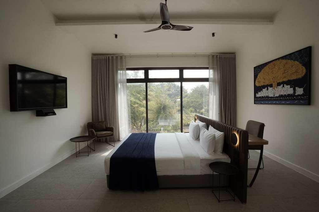 Best Western Resort Country Club Gurgaon Zimmer foto