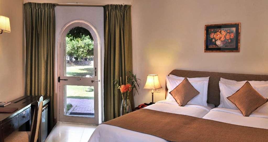 Best Western Resort Country Club Gurgaon Zimmer foto